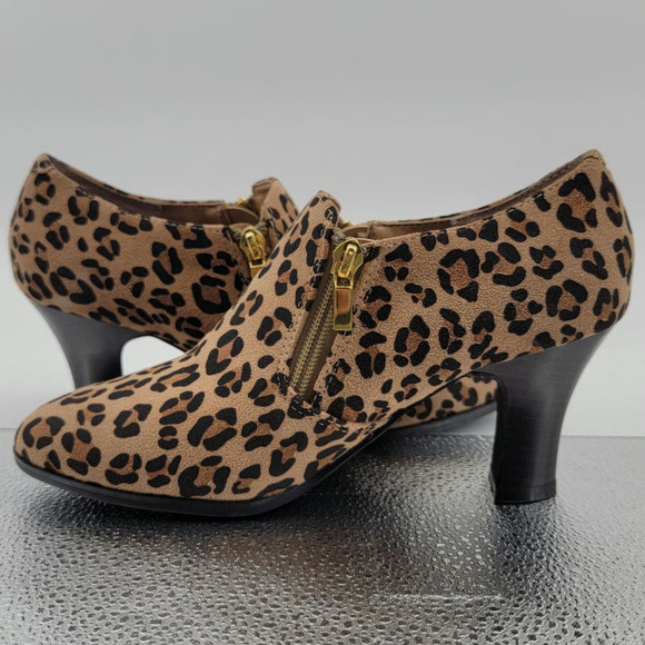 AJ Valenci Leather Leopard Stacked Heel Bootie 7.5 NIB - Picture 2 of 12